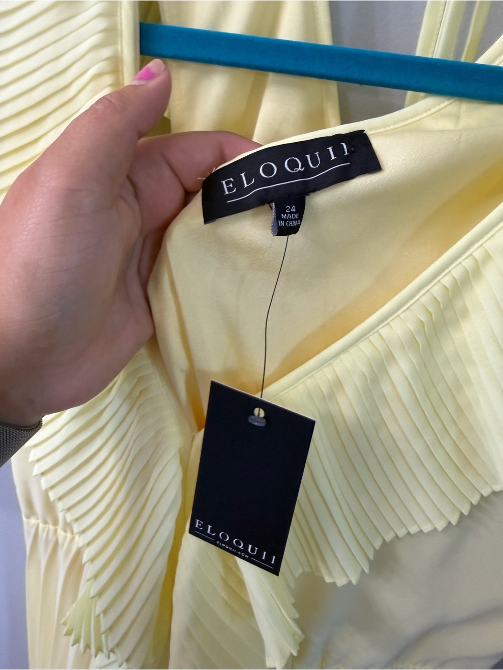 Eloquii Yellow Pleated V-Neck Midi Dress Size 24 - Picture 6 of 10